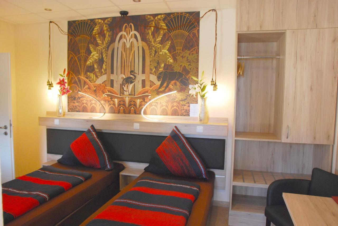 Land-Hotel Zum Schwan, Garni Weilerswist-Metternich, 3 E-Ladestationen, Naehe Phantasialand, Palmenparadies Euskirchen Eksteriør billede
