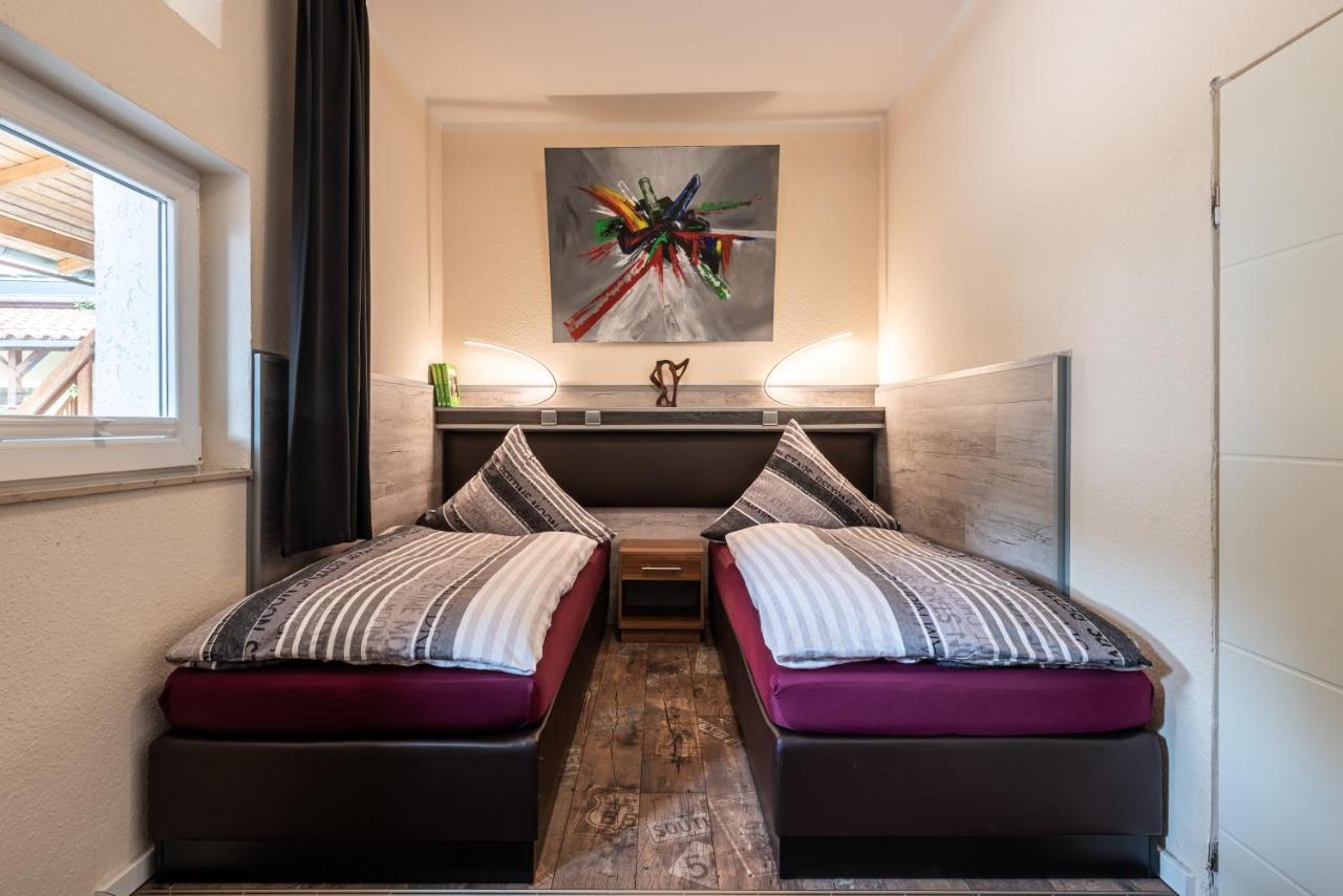 Land-Hotel Zum Schwan, Garni Weilerswist-Metternich, 3 E-Ladestationen, Naehe Phantasialand, Palmenparadies Euskirchen Eksteriør billede