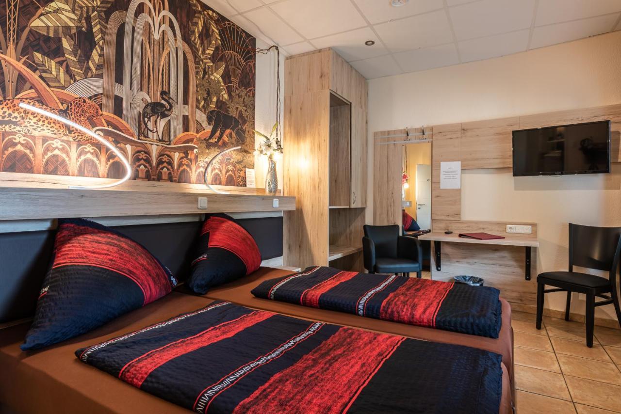 Land-Hotel Zum Schwan, Garni Weilerswist-Metternich, 3 E-Ladestationen, Naehe Phantasialand, Palmenparadies Euskirchen Eksteriør billede