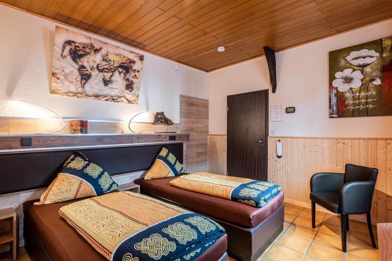 Land-Hotel Zum Schwan, Garni Weilerswist-Metternich, 3 E-Ladestationen, Naehe Phantasialand, Palmenparadies Euskirchen Eksteriør billede