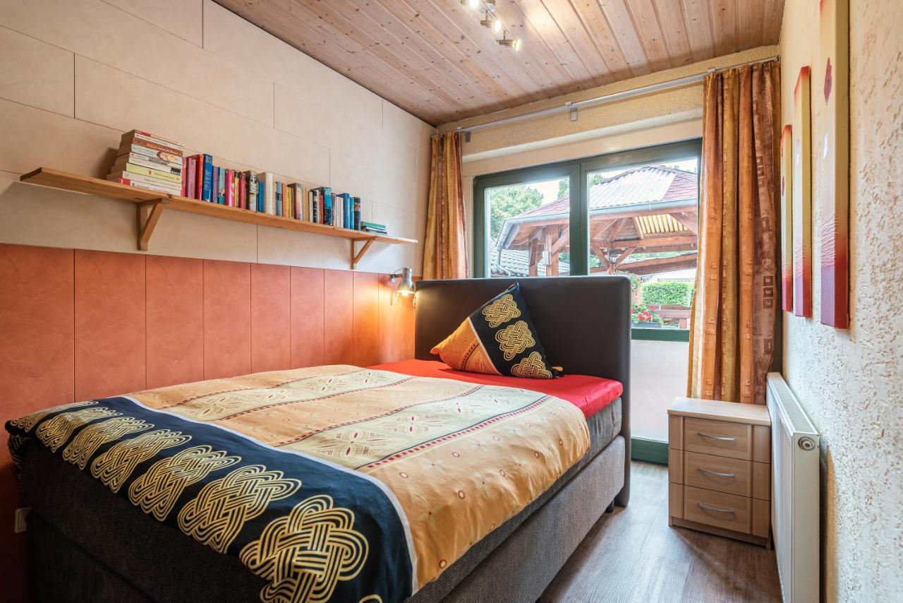 Land-Hotel Zum Schwan, Garni Weilerswist-Metternich, 3 E-Ladestationen, Naehe Phantasialand, Palmenparadies Euskirchen Eksteriør billede