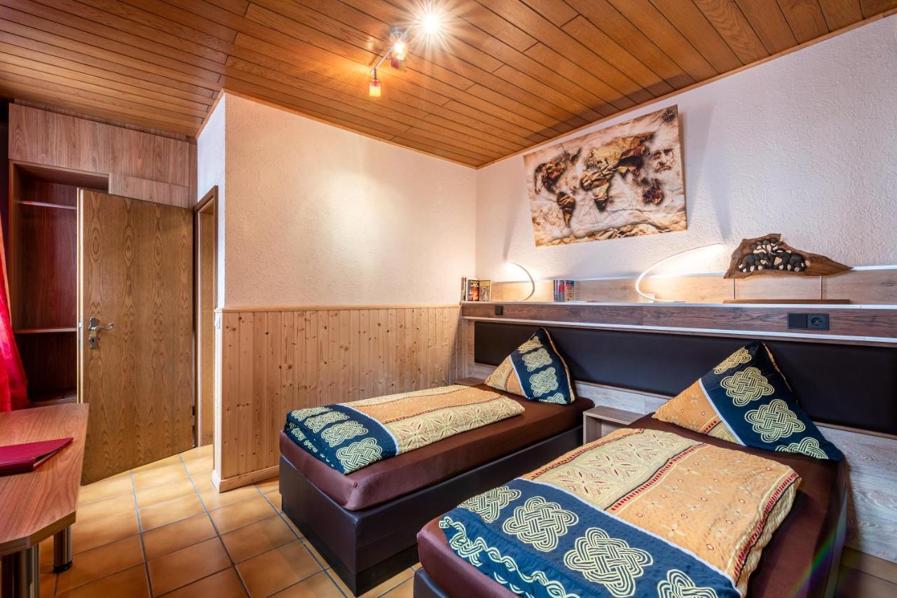 Land-Hotel Zum Schwan, Garni Weilerswist-Metternich, 3 E-Ladestationen, Naehe Phantasialand, Palmenparadies Euskirchen Eksteriør billede