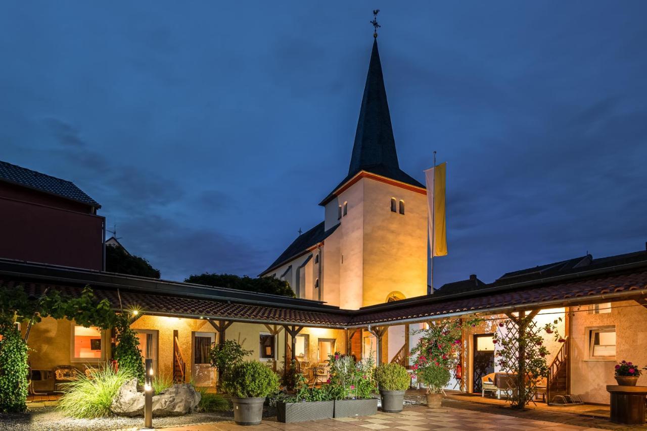 Land-Hotel Zum Schwan, Garni Weilerswist-Metternich, 3 E-Ladestationen, Naehe Phantasialand, Palmenparadies Euskirchen Eksteriør billede